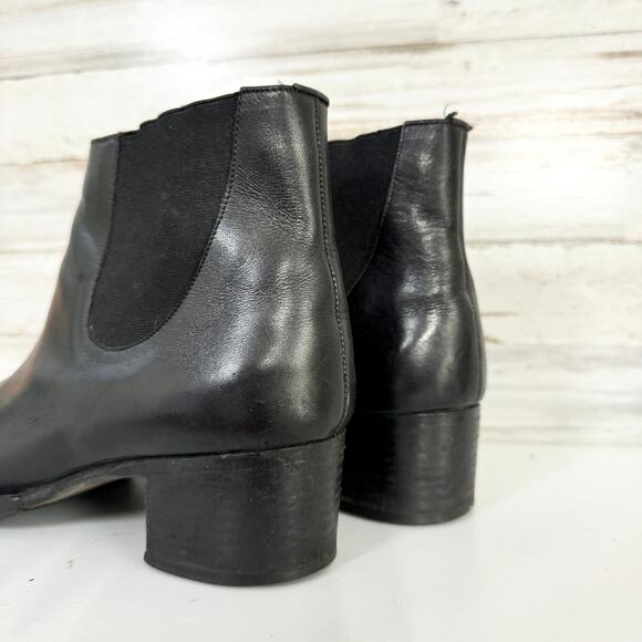 Fatta A Mano Women Black Leather W/ Stretch Sides Rounded Toe Ankle Booties 36 - Picture 4 of 6
